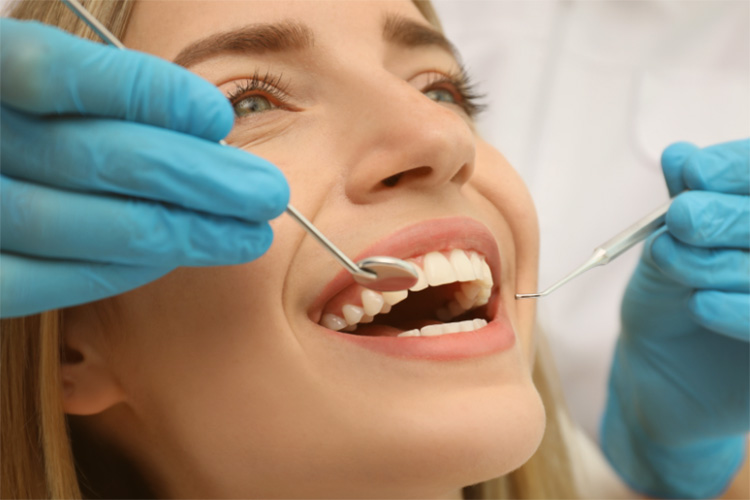 Cosmetic dental procedures Vancouver patient before and after | Long-lasting porcelain veneers Vancouver | Smile makeover results Vancouver